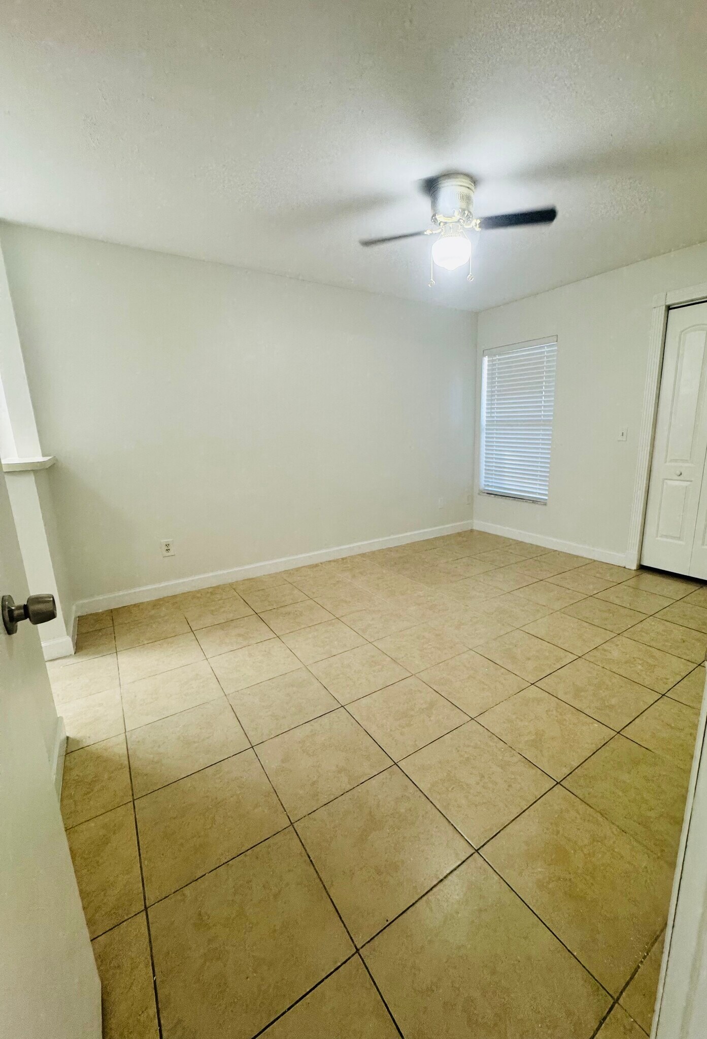 Building Photo - 38 Silver Oak Cir