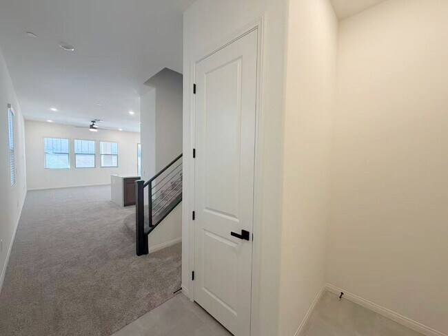 Building Photo - 519 La Vis Acrs Ln