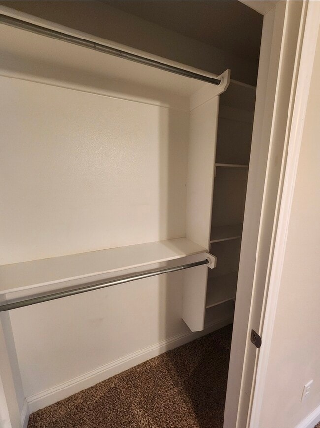 Building Photo - 3 bed 2 bath 2 car garage in Lone Star Trails!