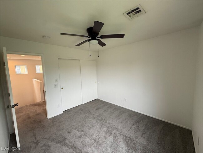 Building Photo - 6768 Wormwood Ln