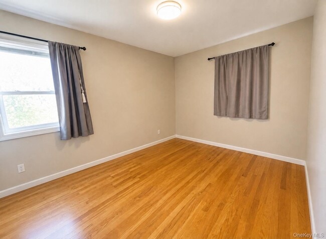 Building Photo - 83 Heitz Pl