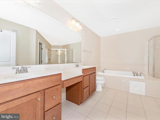 Building Photo - 1868 Monocacy View Cir