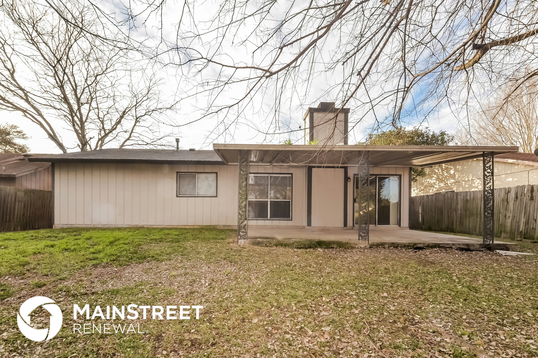 Building Photo - 5955 Oak Run St