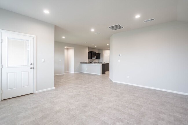 Building Photo - 7616 Silver Crk Ct