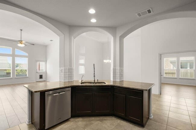 Building Photo - 167 Brazil Dr