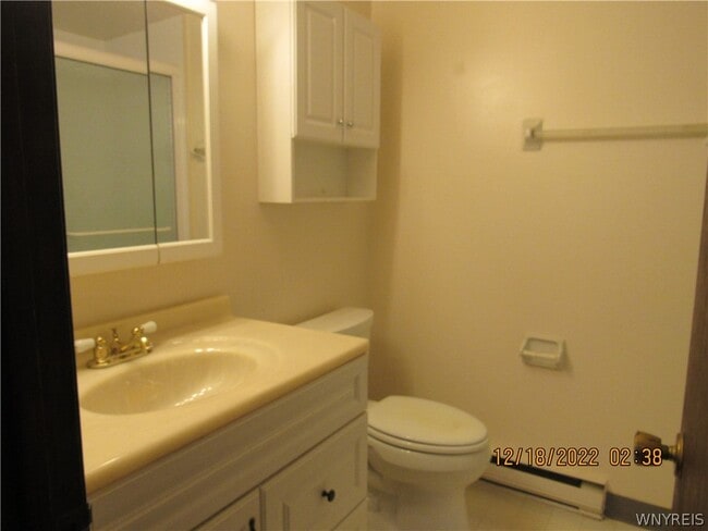 Building Photo - 837 Beach Rd