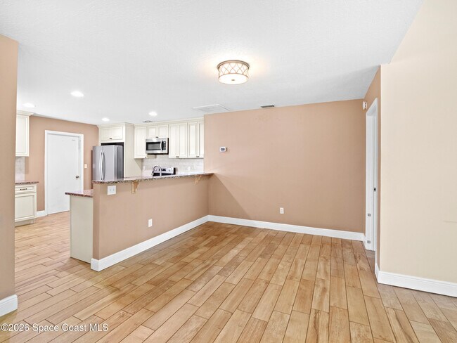 Building Photo - 3725 Laurette Rd