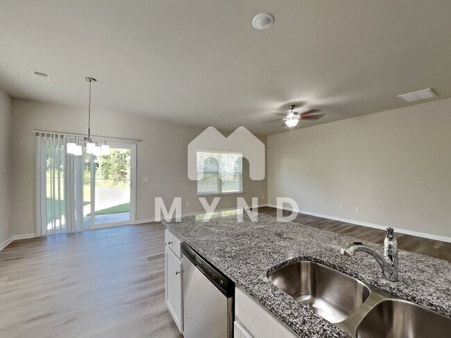 Building Photo - 5617 Newton Creek Dr