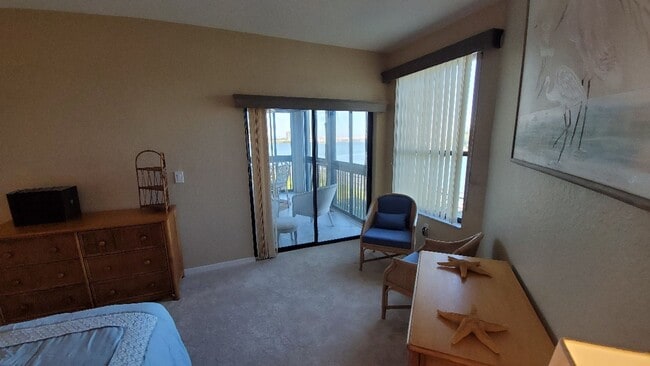 Building Photo - Bouchelle Condo Available August 24th!!!