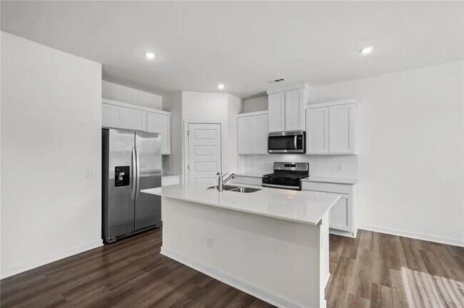 Building Photo - 283 S Neon Ave