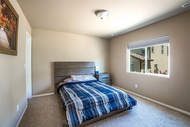 Building Photo - Single Family Home for Rent