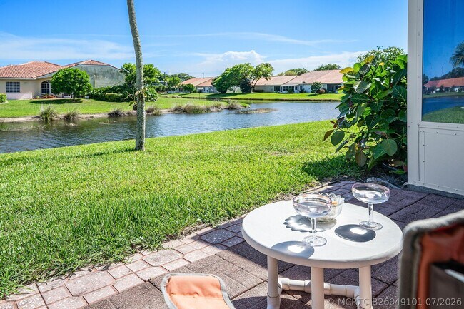 Building Photo - 6192 Floral Lakes Dr