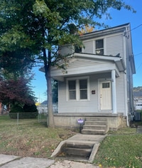 Building Photo - 1910 1st St