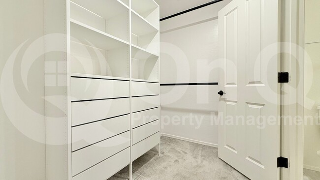 Building Photo - 40633 W Helen Ct