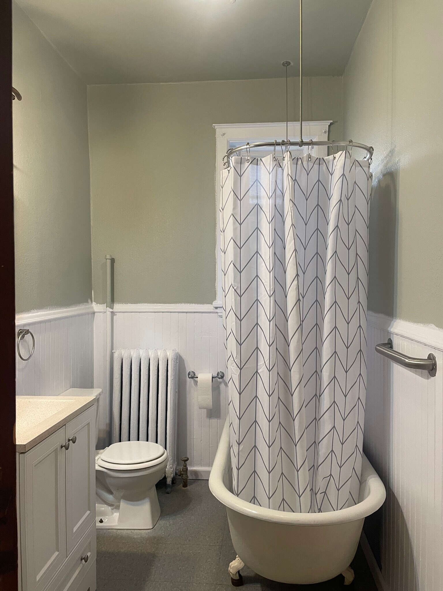 Building Photo - 317 N 4th Ave W