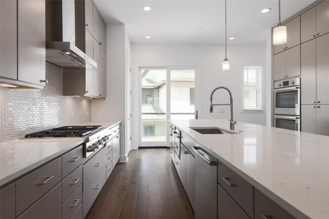 Building Photo - 4703 Unity Cir