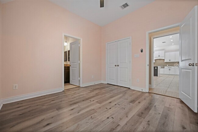 Building Photo - 1346 Mystic River Ln