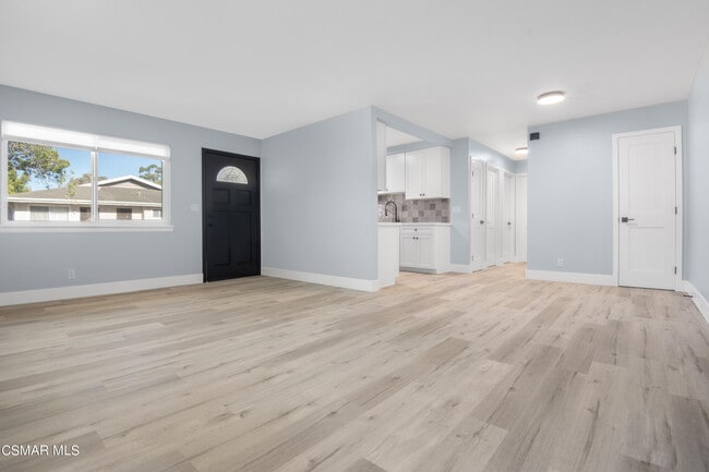 Building Photo - 2556 Spinnaker Ave