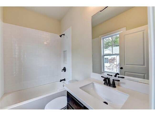 Building Photo - 5239 Cresslyn Rdg