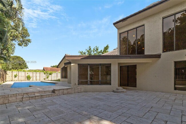 Building Photo - 8881 N Lake Dasha Dr