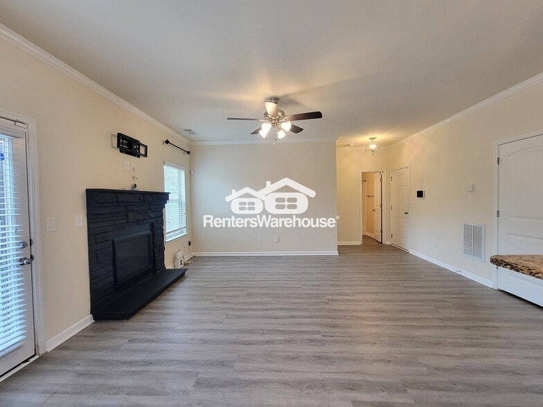 Building Photo - 9348 Lantana Trail