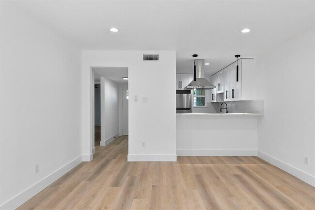 Building Photo - 1514 Wirt Rd