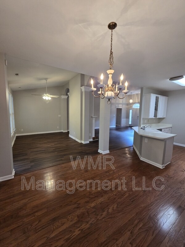 Building Photo - 7803 Harrington Woods Rd