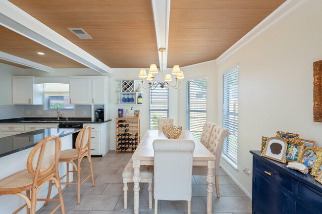 Building Photo - 4522 Parkwood Ln
