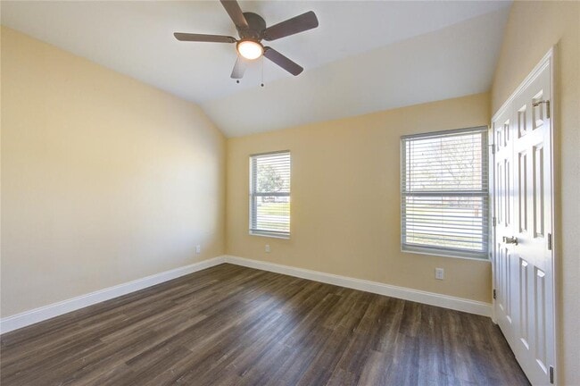 Building Photo - 225 Pecan St