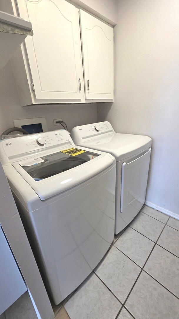 Building Photo - 1317 Kingsbury Dr