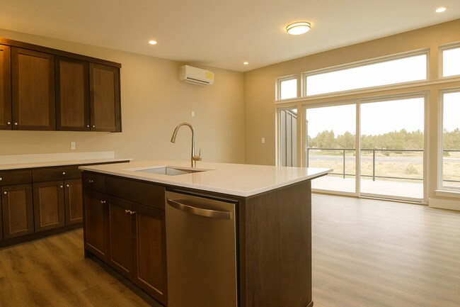 Building Photo - Your Bend Retreat: Spacious End Unit Townhouse with Pilot Butte Views