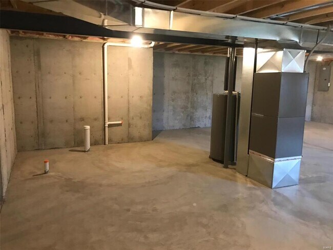 Building Photo - 177 Lake Tucci Cir