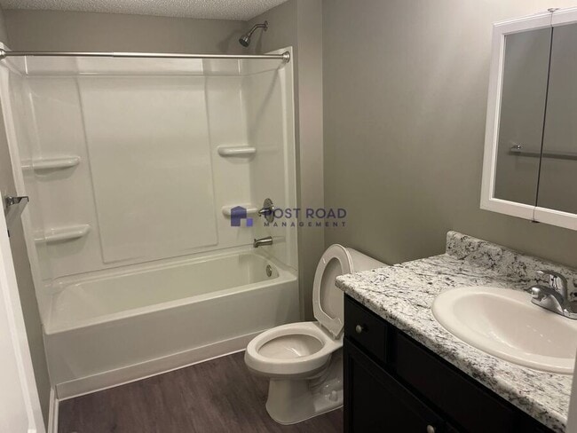 Building Photo - 2838 S Osage Ave