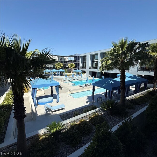 Building Photo - 8925 W Flamingo Rd