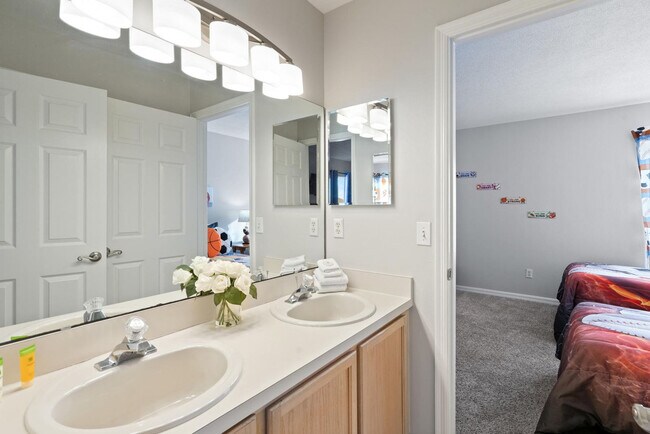 Building Photo - 346 Riggs Cir