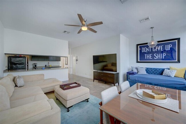 Building Photo - 3038 N Federal Hwy