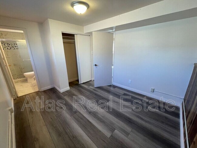 Building Photo - 4435 S Anjelina Cir