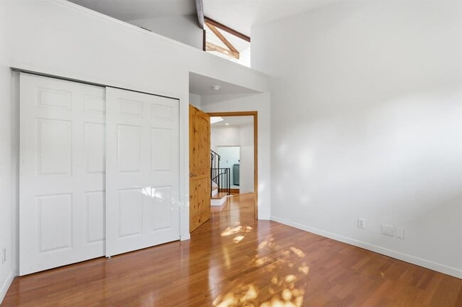 Building Photo - 3801 Mia Tia Cir
