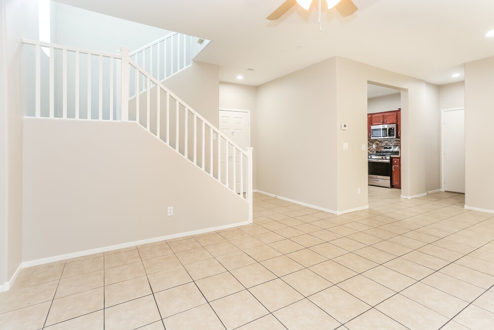 Building Photo - 1230 Maple Pines Ave