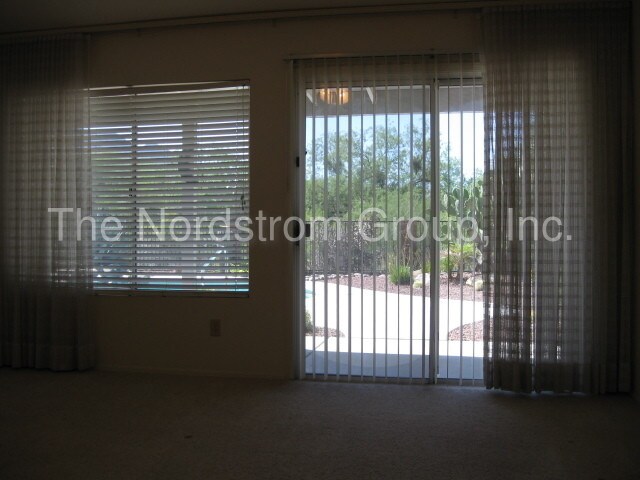 Building Photo - 877 W Annandale Way