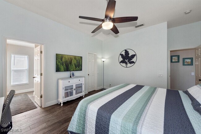 Building Photo - 8884 Fawn Ridge Dr