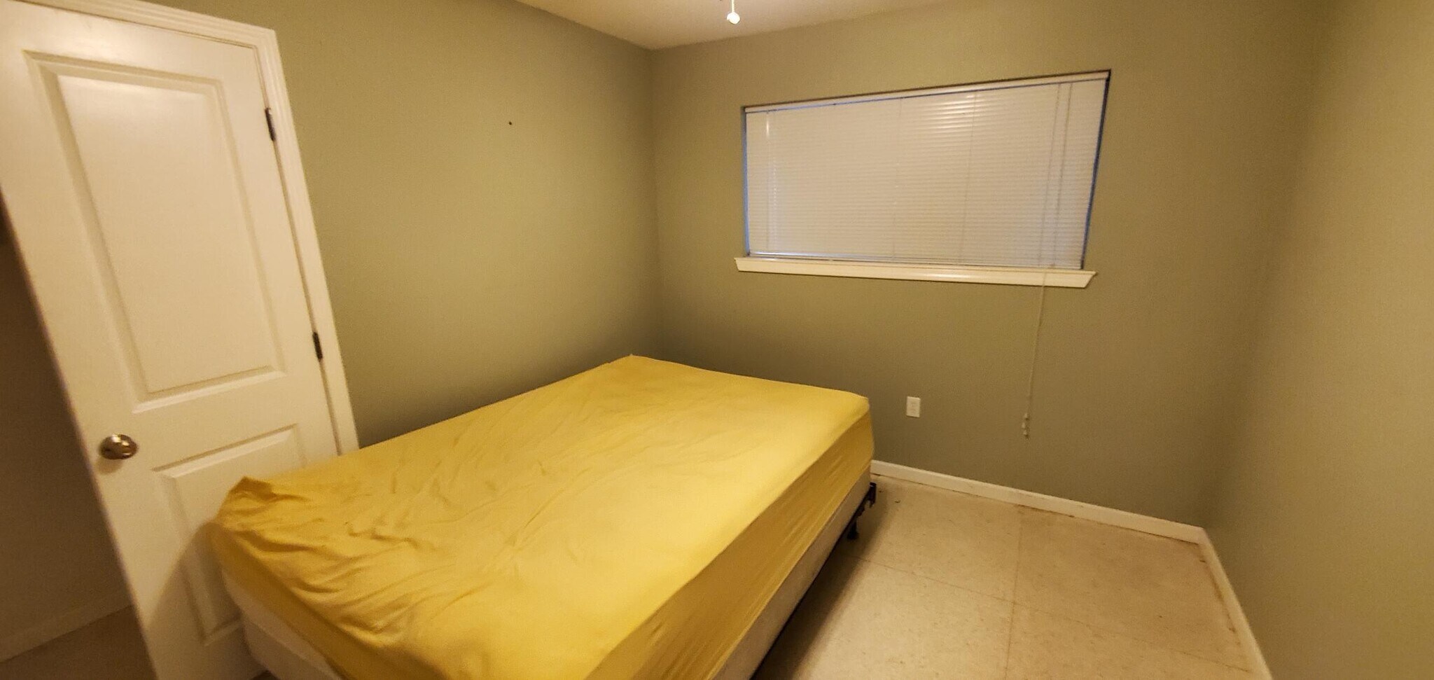 2nd Guest Bedroom - 117 12th St
