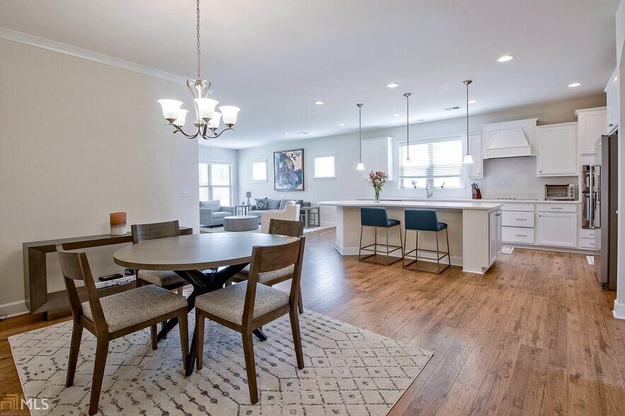 Building Photo - 212 Florence Rd