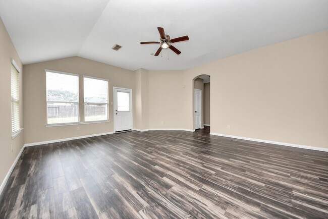 Building Photo - 1722 Lansing Cove Dr