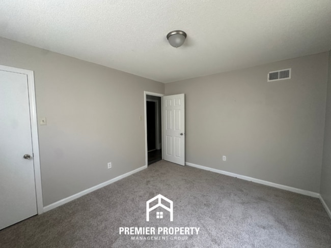 Building Photo - 6343 Limewood Ave