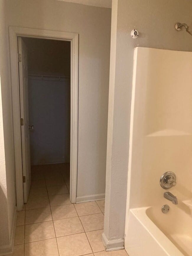 Building Photo - Gulfport 3 Bedroom