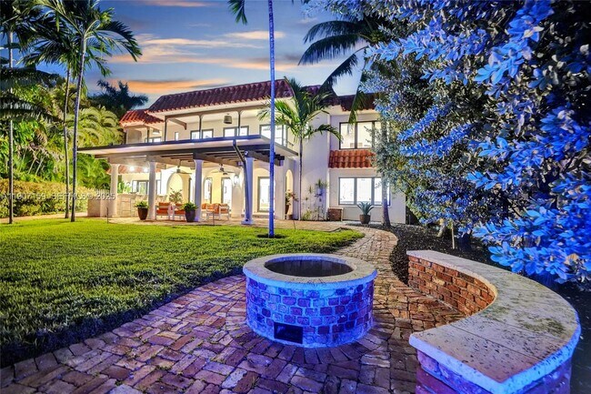 Building Photo - 2035 NE 31st Ave