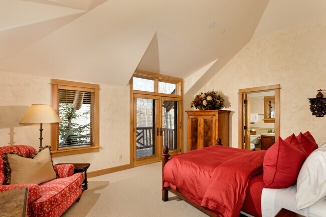 Building Photo - 849 Serviceberry Ln