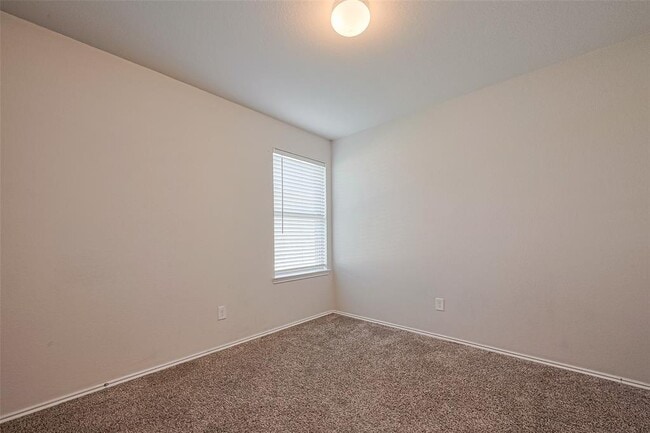 Building Photo - 1819 Bryson Heights Dr