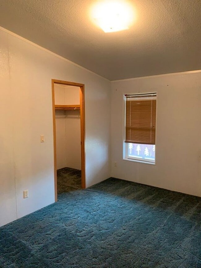 Building Photo - 3 Bed, 2 Bath Home in Lower Stillwater Valley
